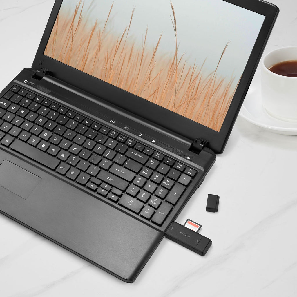 Insignia USB-C/USB 3.0 to SD/MicroSD Memory Card Reader